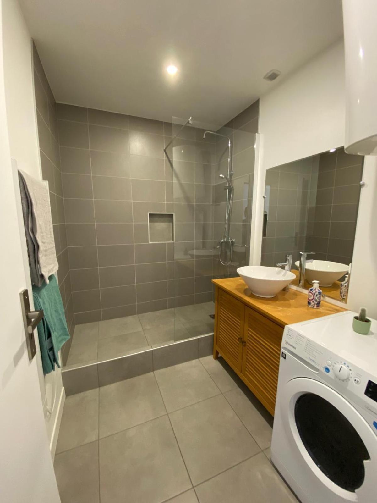 Apartament Family House - Centre Gare Roanne Zewnętrze zdjęcie